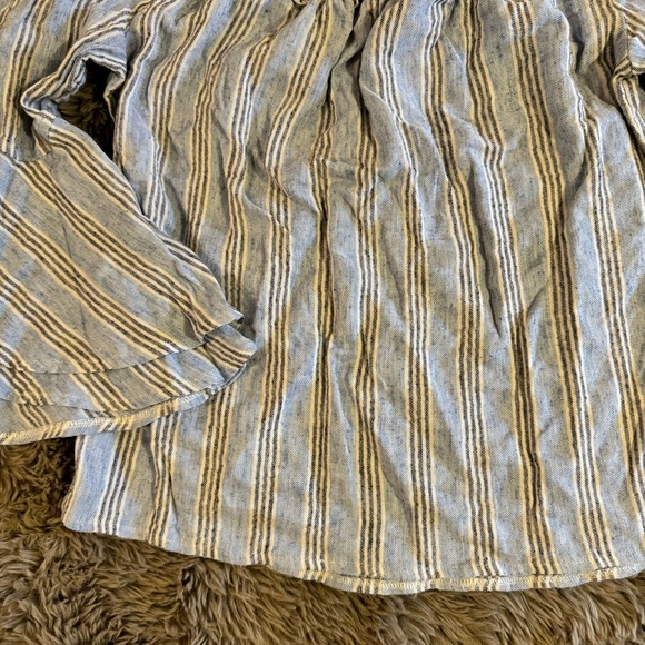 Lucky Brand Bell Sleeve Off the Shoulder Blue Stripe Top Small - Picture 5 of 6